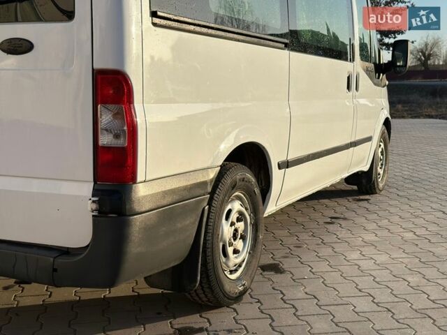 Білий Форд Транзит, об'ємом двигуна 2.2 л та пробігом 308 тис. км за 7900 $, фото 20 на Automoto.ua