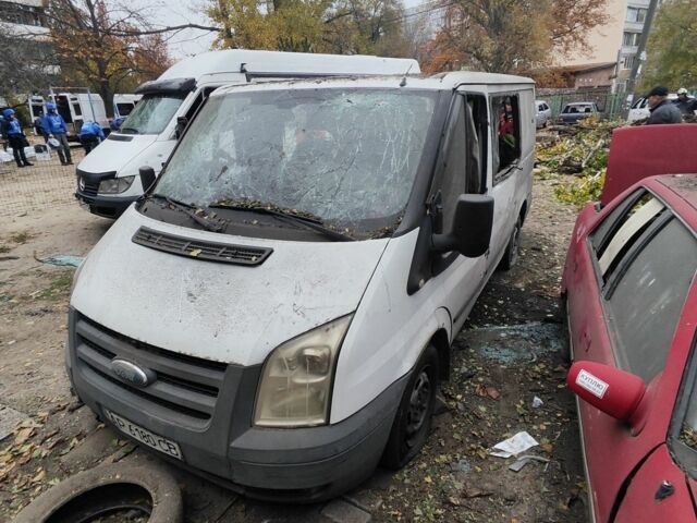 Белый Форд Транзит, объемом двигателя 0 л и пробегом 200 тыс. км за 3000 $, фото 3 на Automoto.ua