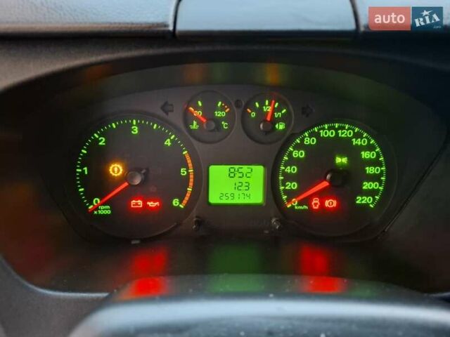 Белый Форд Транзит, объемом двигателя 2.2 л и пробегом 259 тыс. км за 8999 $, фото 12 на Automoto.ua