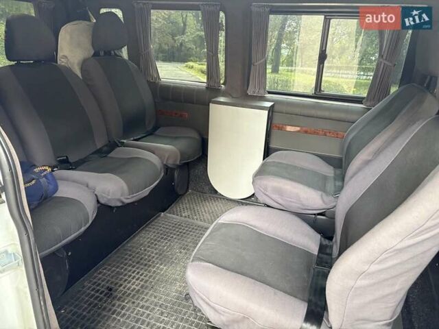 Белый Форд Транзит, объемом двигателя 2.2 л и пробегом 280 тыс. км за 8400 $, фото 9 на Automoto.ua