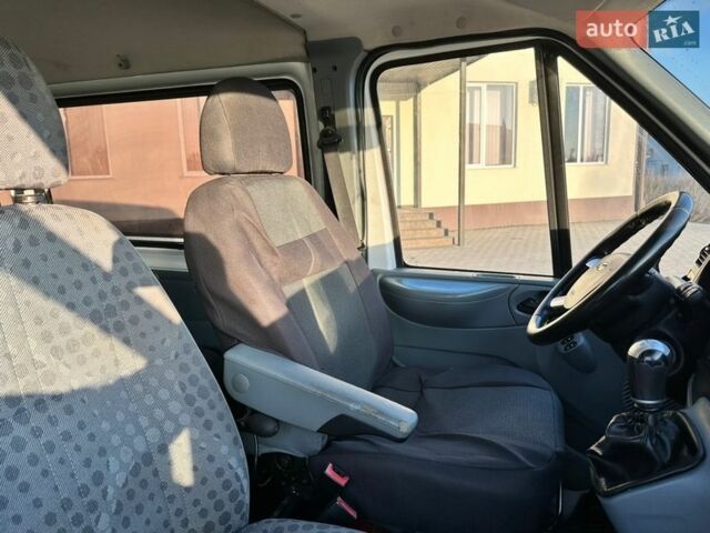 Білий Форд Транзит, об'ємом двигуна 2.2 л та пробігом 308 тис. км за 7900 $, фото 54 на Automoto.ua