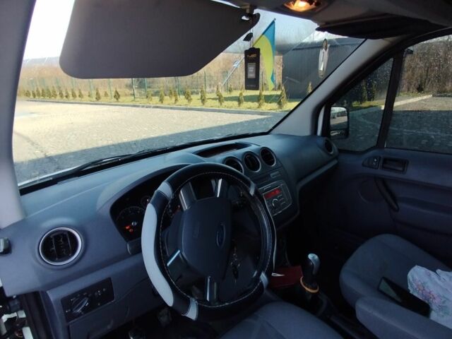 Білий Форд Транзит, об'ємом двигуна 1.8 л та пробігом 240 тис. км за 3200 $, фото 6 на Automoto.ua