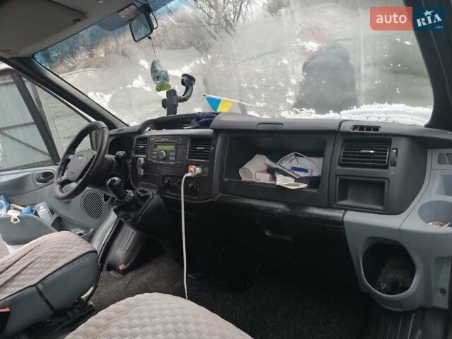 Белый Форд Транзит, объемом двигателя 2.2 л и пробегом 336 тыс. км за 10500 $, фото 6 на Automoto.ua