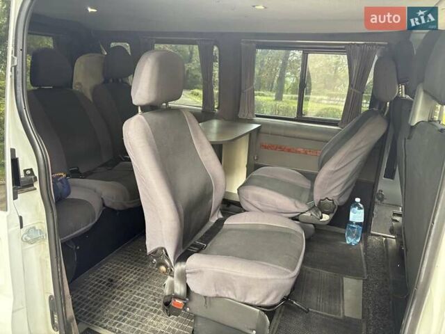 Белый Форд Транзит, объемом двигателя 2.2 л и пробегом 280 тыс. км за 8400 $, фото 6 на Automoto.ua