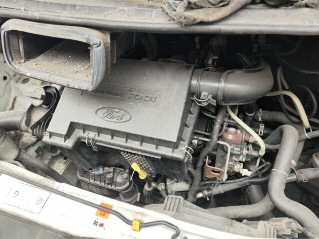 Белый Форд Транзит, объемом двигателя 0 л и пробегом 200 тыс. км за 3000 $, фото 5 на Automoto.ua