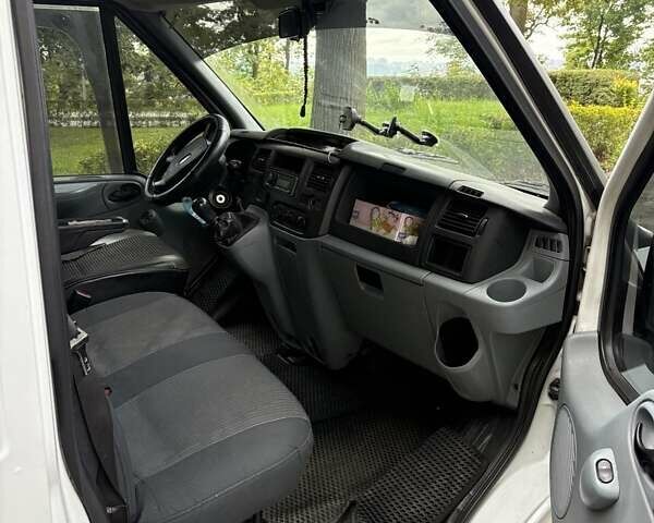 Белый Форд Транзит, объемом двигателя 2.2 л и пробегом 280 тыс. км за 8400 $, фото 8 на Automoto.ua