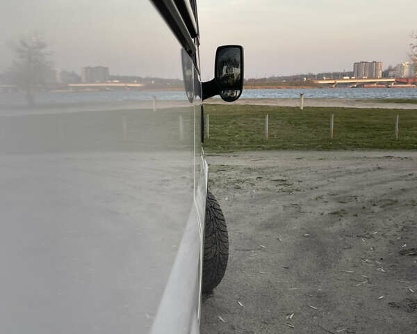 Білий Форд Транзит, об'ємом двигуна 2.2 л та пробігом 252 тис. км за 8600 $, фото 18 на Automoto.ua