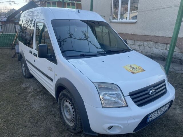Белый Форд Транзит, объемом двигателя 1.8 л и пробегом 132 тыс. км за 5999 $, фото 1 на Automoto.ua