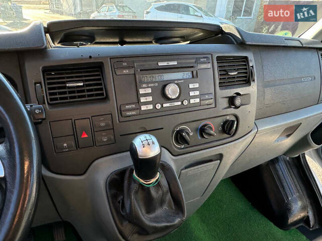 Белый Форд Транзит, объемом двигателя 2.2 л и пробегом 248 тыс. км за 9900 $, фото 29 на Automoto.ua