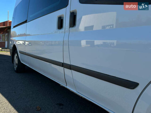 Белый Форд Транзит, объемом двигателя 2.2 л и пробегом 248 тыс. км за 9900 $, фото 14 на Automoto.ua