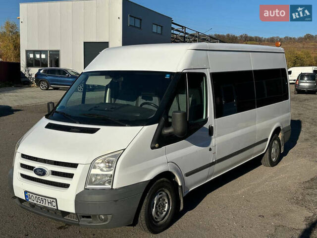 Белый Форд Транзит, объемом двигателя 2.2 л и пробегом 248 тыс. км за 9900 $, фото 1 на Automoto.ua