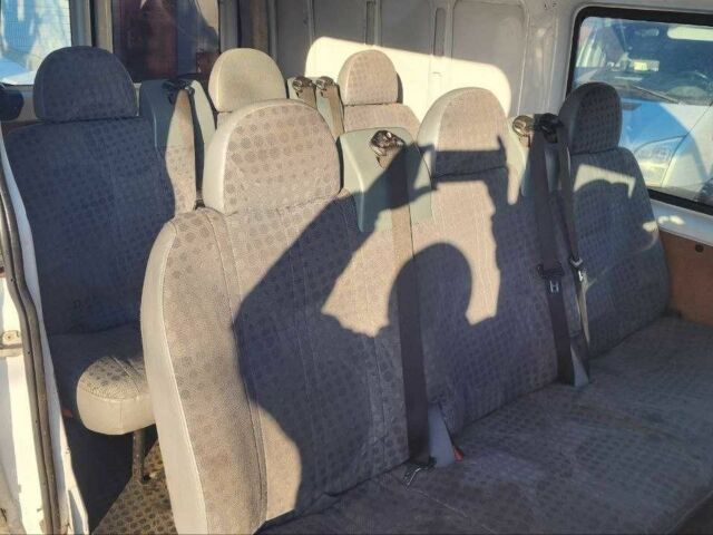 Білий Форд Транзит, об'ємом двигуна 2.2 л та пробігом 200 тис. км за 4600 $, фото 11 на Automoto.ua