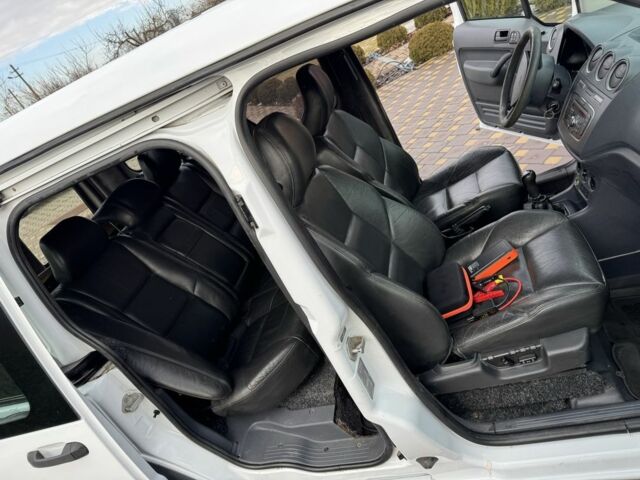 Білий Форд Транзит, об'ємом двигуна 1.8 л та пробігом 196 тис. км за 5650 $, фото 3 на Automoto.ua