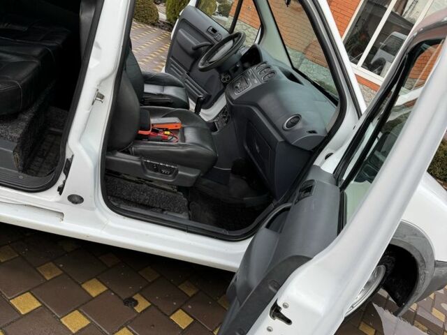 Білий Форд Транзит, об'ємом двигуна 1.8 л та пробігом 196 тис. км за 5650 $, фото 2 на Automoto.ua