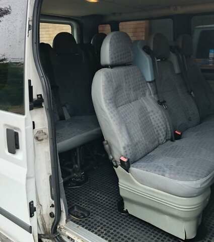 Білий Форд Транзит, об'ємом двигуна 2.2 л та пробігом 342 тис. км за 8600 $, фото 4 на Automoto.ua