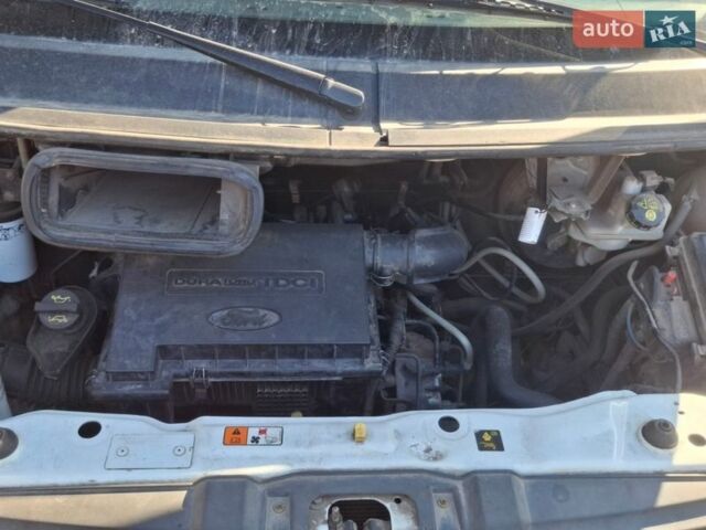 Білий Форд Транзит, об'ємом двигуна 2.2 л та пробігом 357 тис. км за 9000 $, фото 8 на Automoto.ua