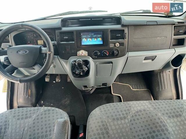 Белый Форд Транзит, объемом двигателя 2.2 л и пробегом 247 тыс. км за 8450 $, фото 9 на Automoto.ua