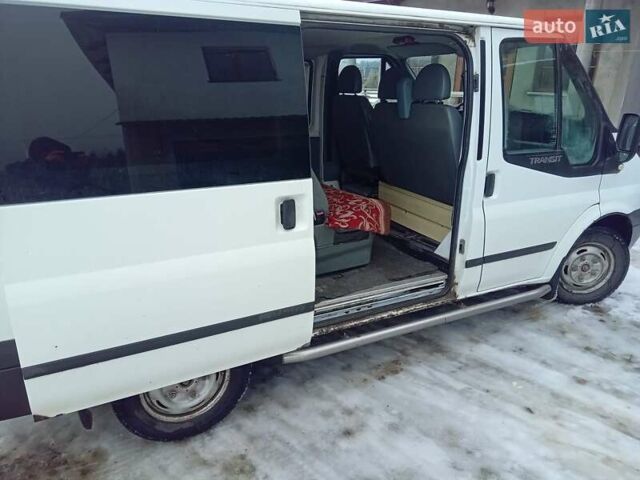 Білий Форд Транзит, об'ємом двигуна 2.2 л та пробігом 370 тис. км за 9500 $, фото 3 на Automoto.ua