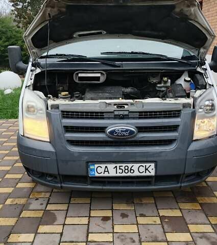 Білий Форд Транзит, об'ємом двигуна 2.2 л та пробігом 342 тис. км за 8600 $, фото 15 на Automoto.ua