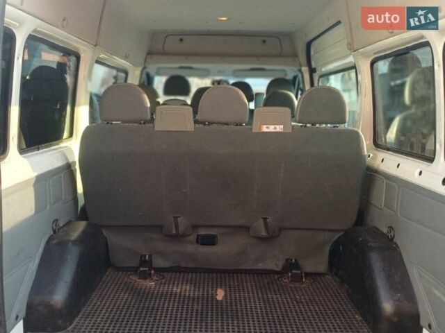 Белый Форд Транзит, объемом двигателя 2.2 л и пробегом 177 тыс. км за 8499 $, фото 5 на Automoto.ua