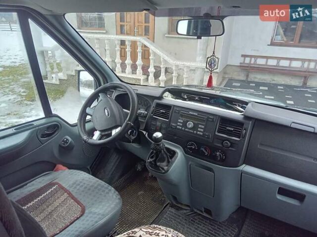 Білий Форд Транзит, об'ємом двигуна 2.2 л та пробігом 370 тис. км за 9500 $, фото 4 на Automoto.ua
