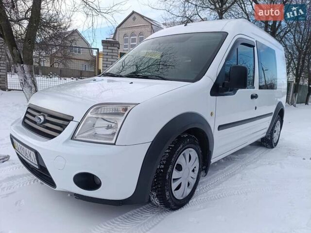 Белый Форд Транзит, объемом двигателя 1.75 л и пробегом 213 тыс. км за 5900 $, фото 2 на Automoto.ua