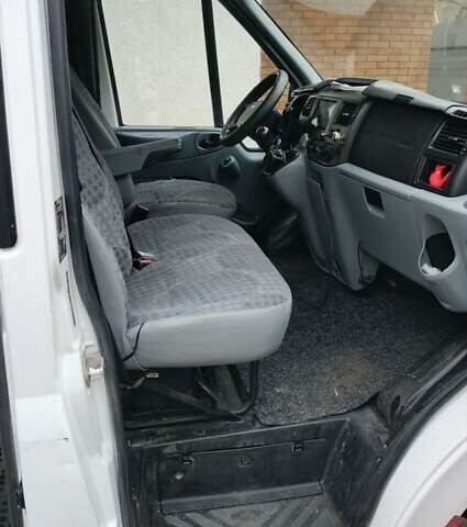 Білий Форд Транзит, об'ємом двигуна 2.2 л та пробігом 342 тис. км за 8600 $, фото 1 на Automoto.ua