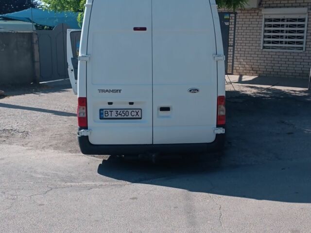 Белый Форд Транзит, объемом двигателя 2.4 л и пробегом 434 тыс. км за 9499 $, фото 6 на Automoto.ua