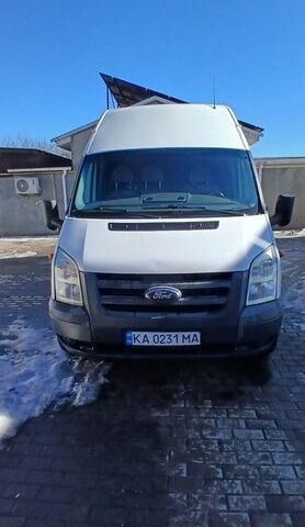 Білий Форд Транзит, об'ємом двигуна 2.4 л та пробігом 313 тис. км за 9000 $, фото 4 на Automoto.ua