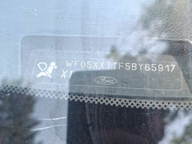 Белый Форд Транзит, объемом двигателя 2.4 л и пробегом 434 тыс. км за 9499 $, фото 4 на Automoto.ua