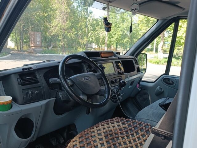 Белый Форд Транзит, объемом двигателя 2.4 л и пробегом 434 тыс. км за 9499 $, фото 2 на Automoto.ua