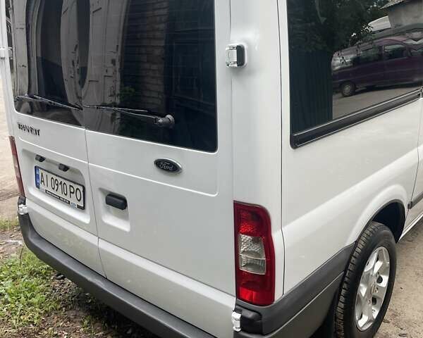Білий Форд Транзит, об'ємом двигуна 2.2 л та пробігом 266 тис. км за 12000 $, фото 1 на Automoto.ua