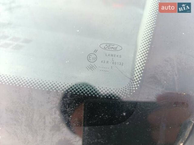 Белый Форд Транзит, объемом двигателя 1.75 л и пробегом 213 тыс. км за 5900 $, фото 20 на Automoto.ua