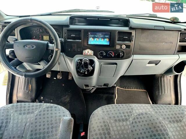 Белый Форд Транзит, объемом двигателя 2.2 л и пробегом 247 тыс. км за 8450 $, фото 8 на Automoto.ua
