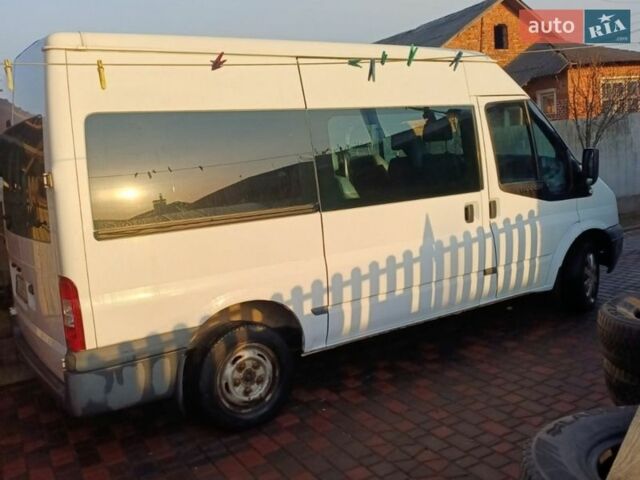 Белый Форд Транзит, объемом двигателя 2.2 л и пробегом 177 тыс. км за 8499 $, фото 1 на Automoto.ua