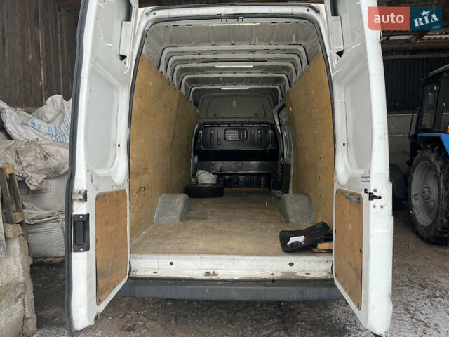 Білий Форд Транзит, об'ємом двигуна 2.5 л та пробігом 470 тис. км за 10000 $, фото 4 на Automoto.ua