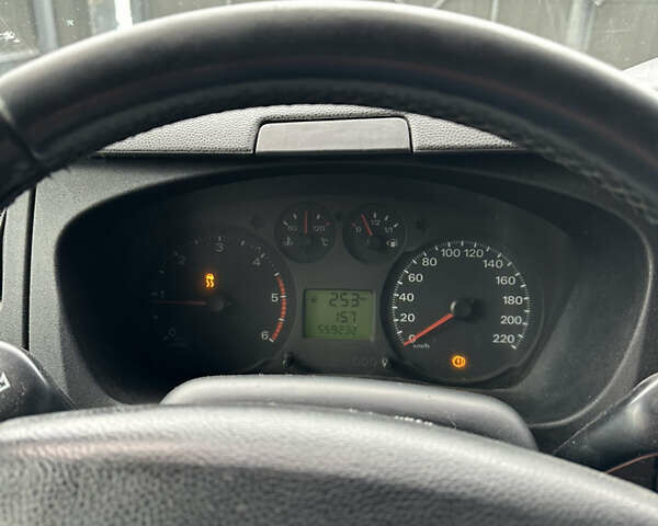 Білий Форд Транзит, об'ємом двигуна 2.2 л та пробігом 559 тис. км за 8000 $, фото 57 на Automoto.ua