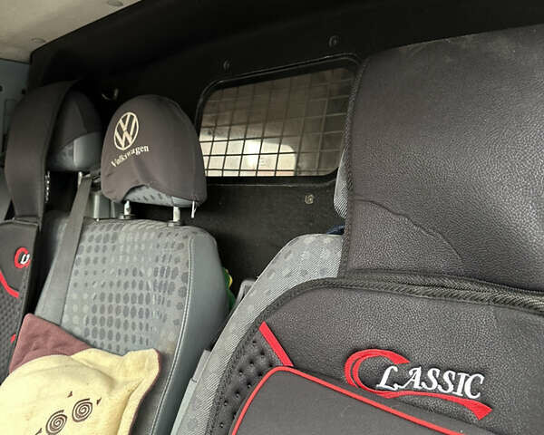 Білий Форд Транзит, об'ємом двигуна 2.2 л та пробігом 559 тис. км за 8000 $, фото 17 на Automoto.ua