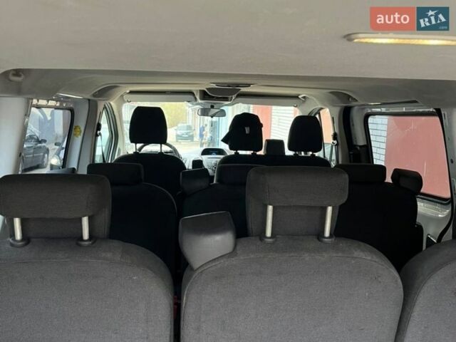 Белый Форд Транзит, объемом двигателя 2.2 л и пробегом 300 тыс. км за 12900 $, фото 13 на Automoto.ua