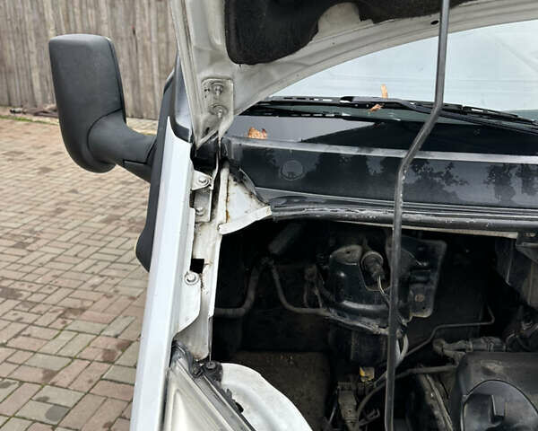 Білий Форд Транзит, об'ємом двигуна 2.2 л та пробігом 559 тис. км за 8000 $, фото 32 на Automoto.ua