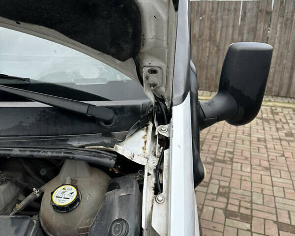 Білий Форд Транзит, об'ємом двигуна 2.2 л та пробігом 559 тис. км за 8000 $, фото 31 на Automoto.ua