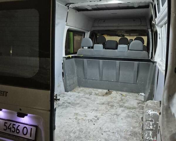 Білий Форд Транзит, об'ємом двигуна 2.2 л та пробігом 275 тис. км за 6299 $, фото 10 на Automoto.ua