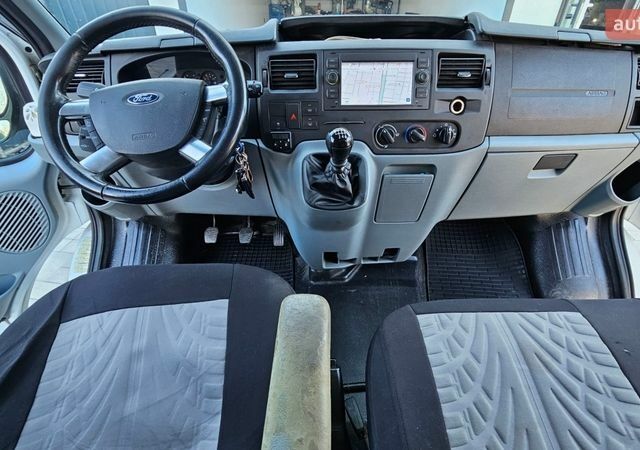 Білий Форд Транзит, об'ємом двигуна 2.2 л та пробігом 374 тис. км за 9900 $, фото 6 на Automoto.ua