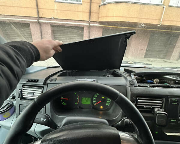 Білий Форд Транзит, об'ємом двигуна 2.2 л та пробігом 559 тис. км за 8000 $, фото 67 на Automoto.ua