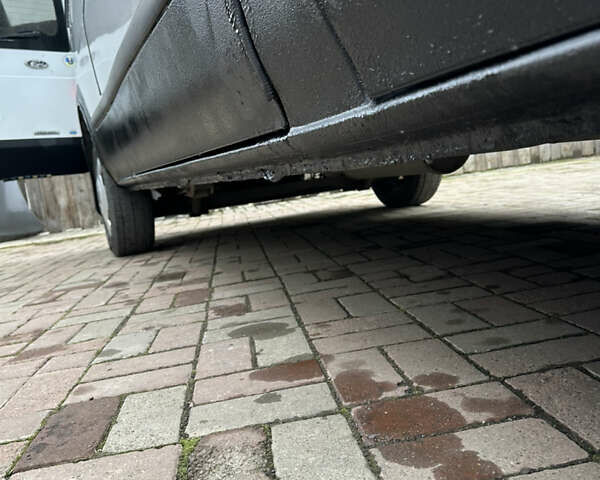 Білий Форд Транзит, об'ємом двигуна 2.2 л та пробігом 559 тис. км за 8000 $, фото 50 на Automoto.ua