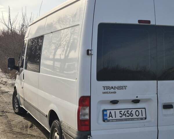 Білий Форд Транзит, об'ємом двигуна 2.2 л та пробігом 275 тис. км за 6299 $, фото 1 на Automoto.ua