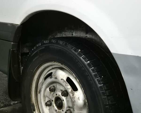 Білий Форд Транзит, об'ємом двигуна 2.2 л та пробігом 275 тис. км за 6299 $, фото 14 на Automoto.ua