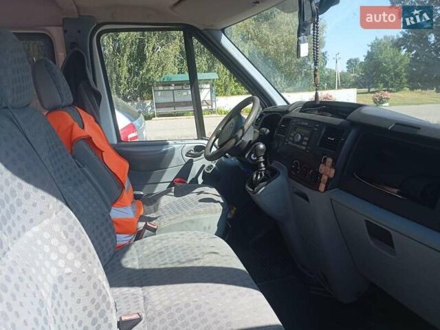 Білий Форд Транзит, об'ємом двигуна 2.2 л та пробігом 277 тис. км за 8700 $, фото 5 на Automoto.ua
