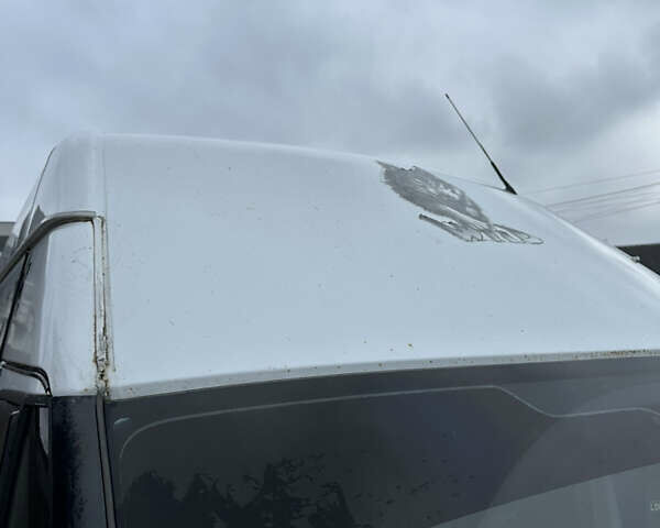 Білий Форд Транзит, об'ємом двигуна 2.2 л та пробігом 559 тис. км за 8000 $, фото 7 на Automoto.ua