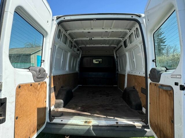 Белый Форд Транзит, объемом двигателя 2.2 л и пробегом 268 тыс. км за 6800 $, фото 8 на Automoto.ua